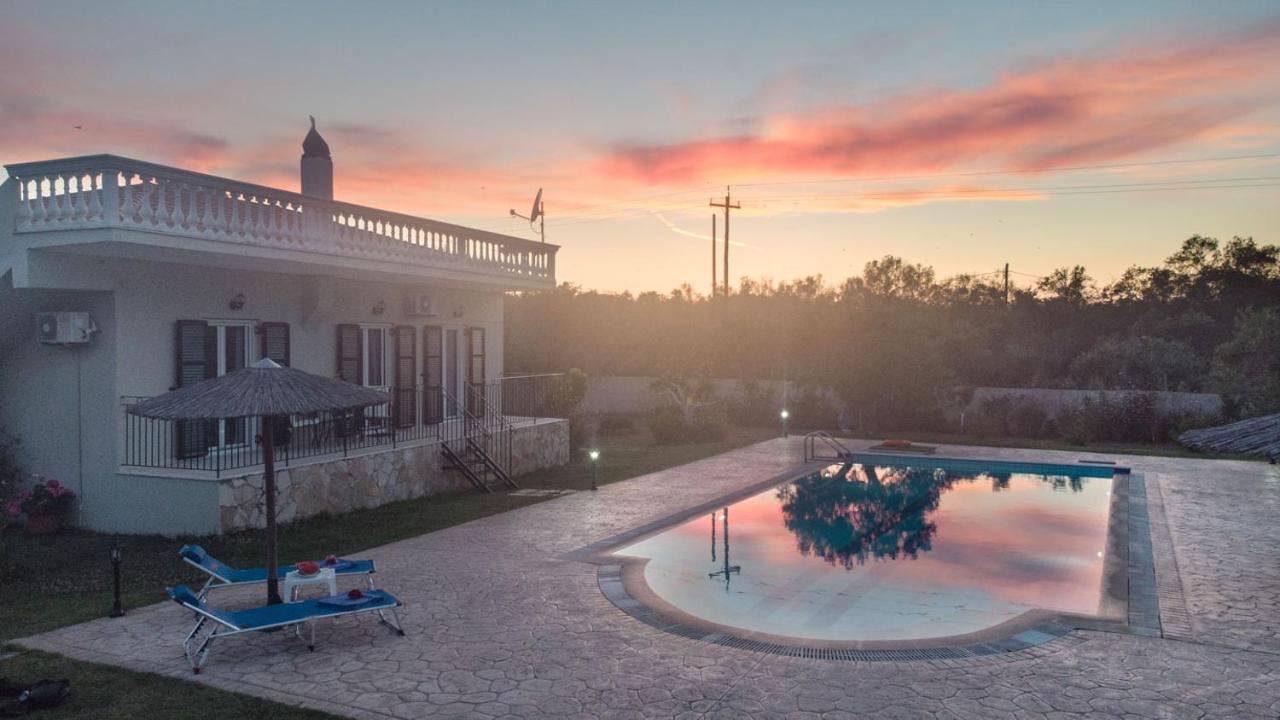 Villa Adonis Halikounas Екстер'єр фото